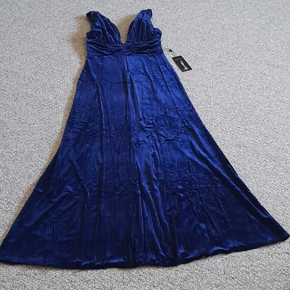 New Velvet Long Evening Prom Gala Maxi Dress. - Picture 7 of 12